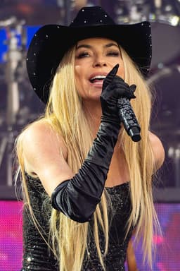 Photograph of Shania Twain